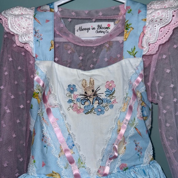 Always in Bloom Peter Rabbit - Picture 2 of 5